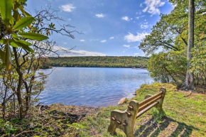 Lakefront Condo Pool Access Less Than 1 Mi to Big Boulder Lake Harmony